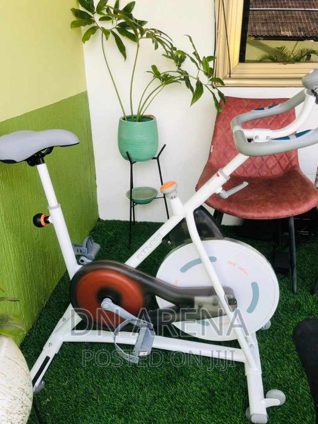 Fitness Spinning Bike Maximum Weight 150kg · Photo 4