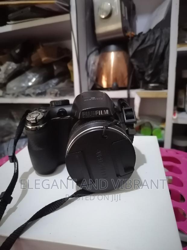 Untextured Fujifilm Camera, 14 Mp , Power Turn On But Not Screen photo 13