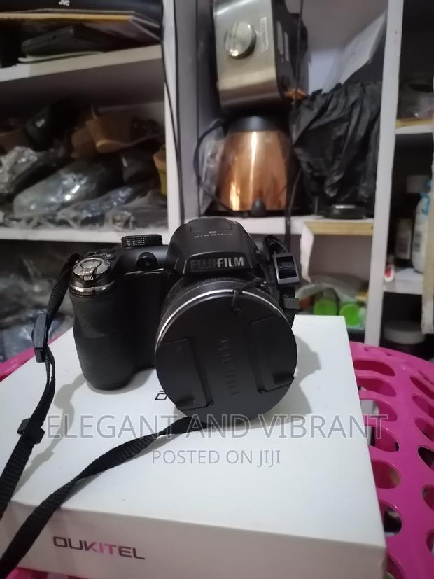 Untextured Fujifilm Camera, 14 Mp , Power Turn On But Not Screen photo 15