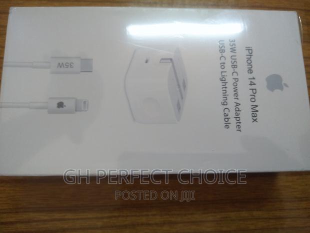 Type C Fast iPhone Charger 35wts · Photo 1