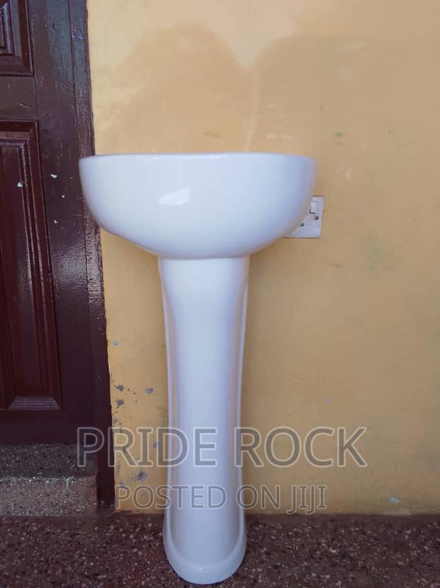 Wash Hand Basin With Pedestal · Photo 3