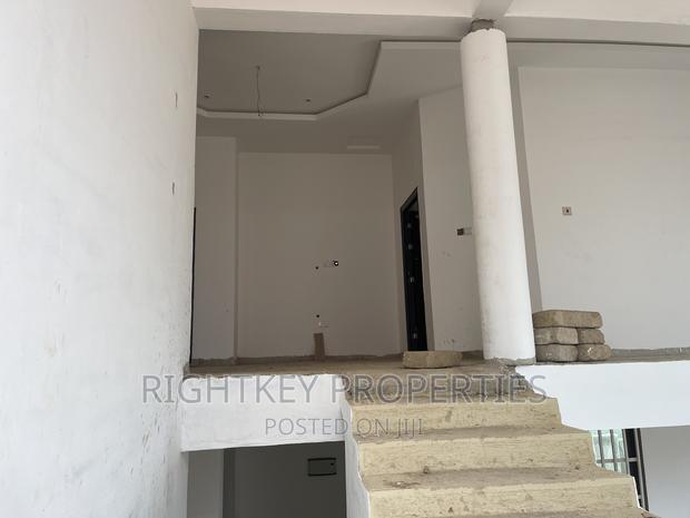 4bdrm Duplex in Ahenema Kokoben, Kumasi Metropolitan for sale · Photo 4