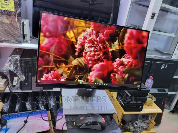 22 Inch Dell Ips Edgeles Monitor Full Hd Fir Ur Office Desk