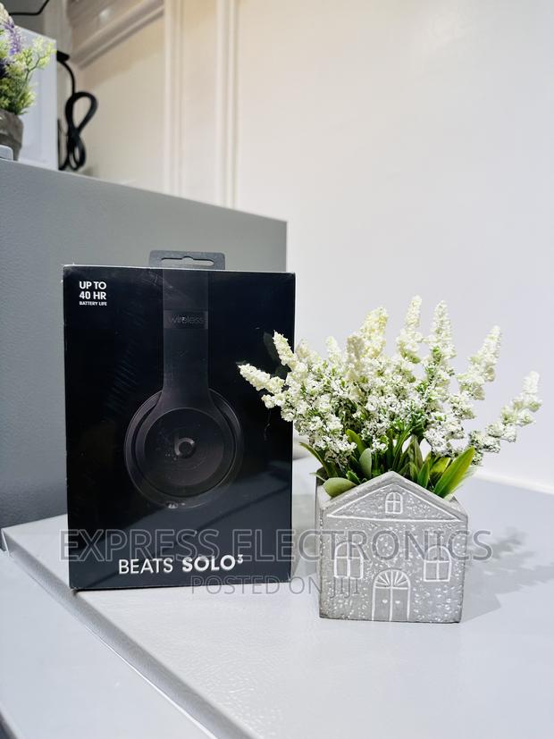 Classy Sleek Headset Solo 3 Black · Photo 2