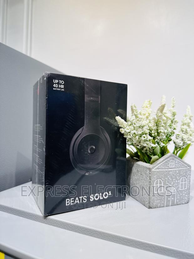 Neat Headphone Solo 3 Bluetooth Connectivity · Photo 2