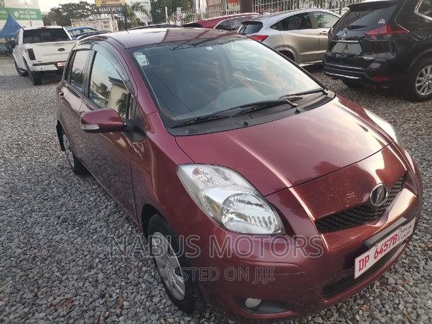 Toyota Vitz 1.3 FWD 5dr 2010 Burgundy