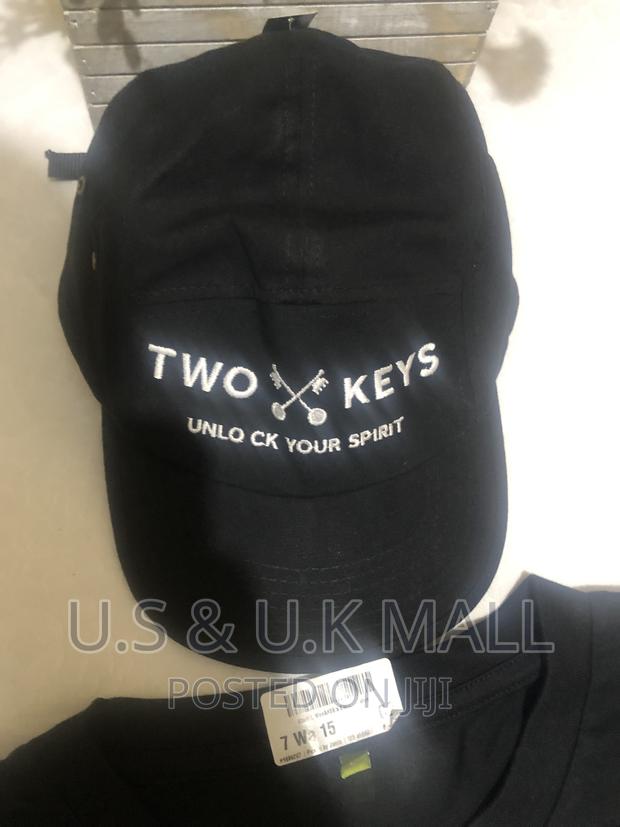 Large Black T- Shirts and Cap From America in Stock photo 9