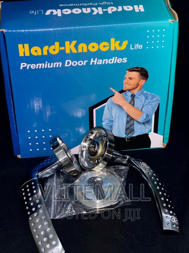 Hard-Knocks Premium Door Handle · Photo 4