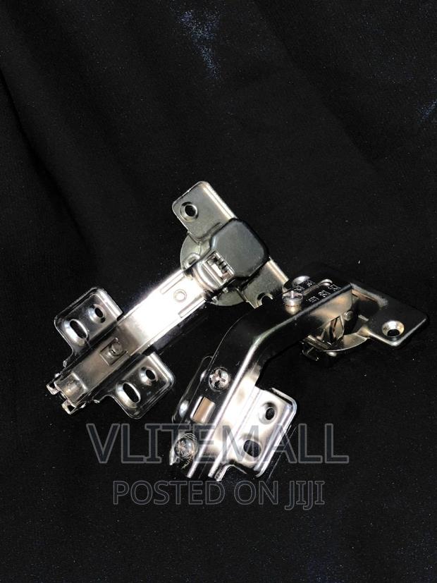 135 Degree Angle Door Hinge · Photo 4