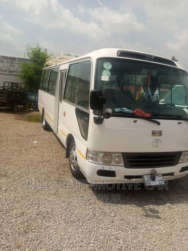Rent Coaster 30 Seater Buses · Photo 2