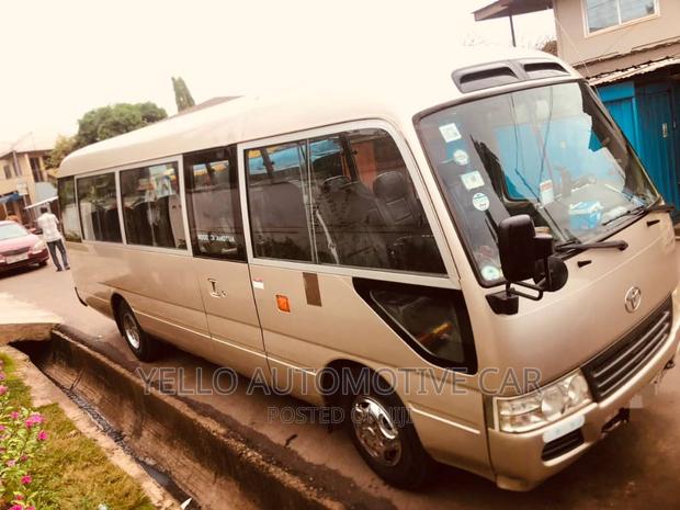 Rent Coaster 30 Seater Buses · Photo 3