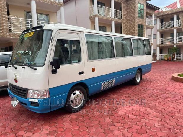 Rent Coaster 30 Seater Buses · Photo 1
