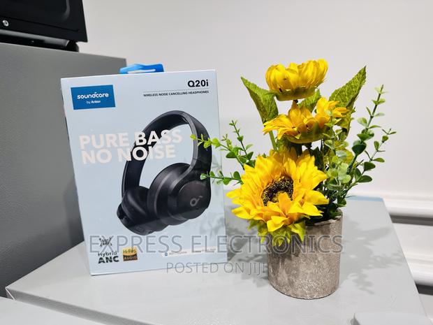 Immersive Yourself With Q20i Sound Core · Photo 2