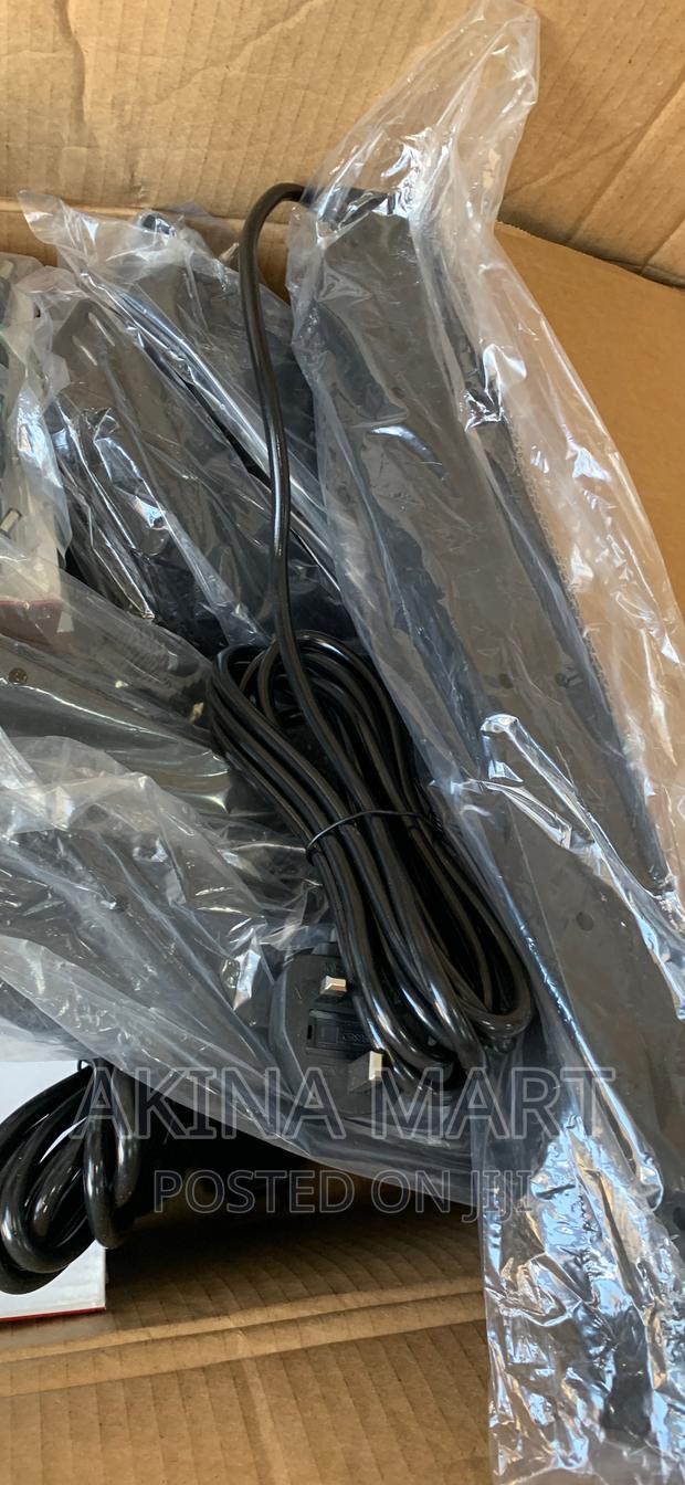 8way Pdu Board · Photo 4