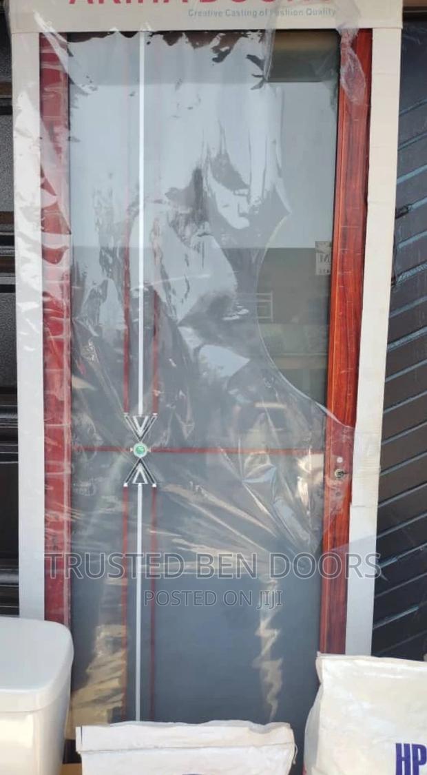 Original Akiha Glass Bathroom Doors · Photo 2