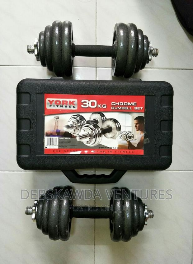 Chrome 30kg Adjustable Dumbbells · Photo 3