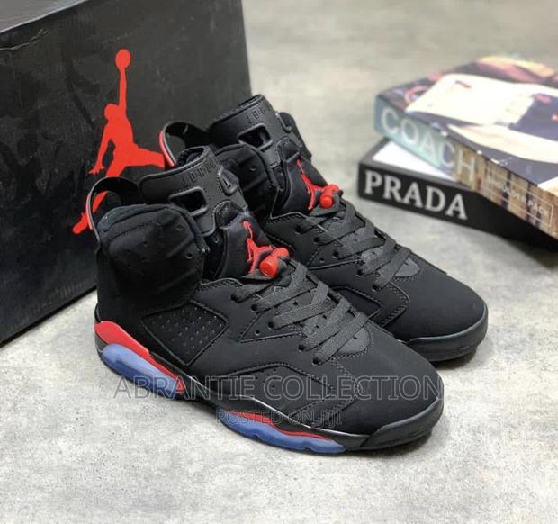 Air Jordan Retro 6 Black Infrared · Photo 4