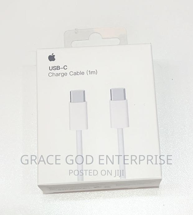 Original iPad Charging Cable USB- C · Photo 3