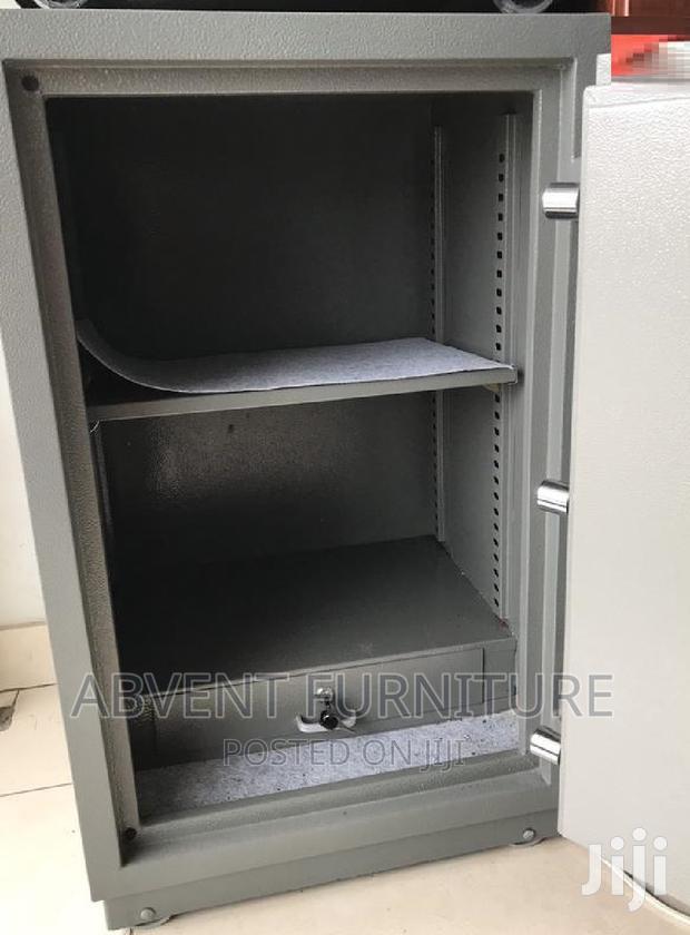 Fireproof Money Safe · Photo 2