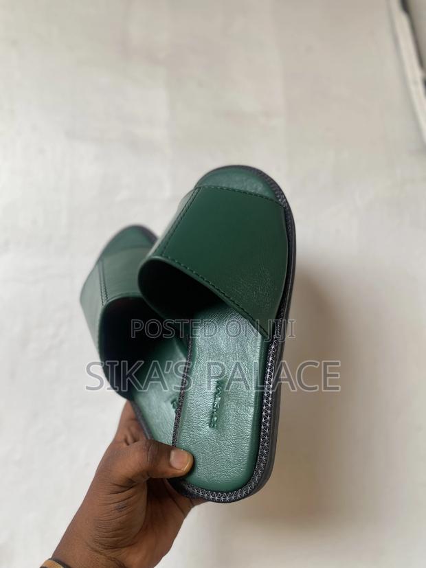 Royal Green Slippers · Photo 4