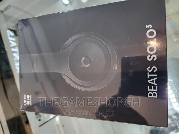Beats Solo 3 Headphones · Photo 3