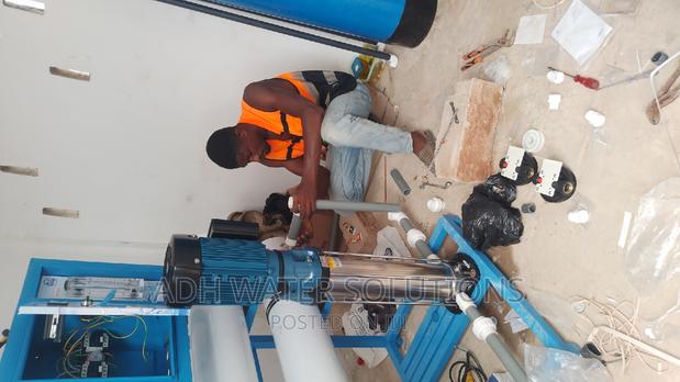 Reverse Osmosis/Water Treatment Machine photo 4