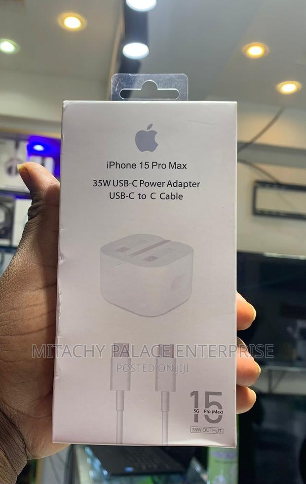 iPhone 15 Pro Max Charger 3 Pin · Photo 4