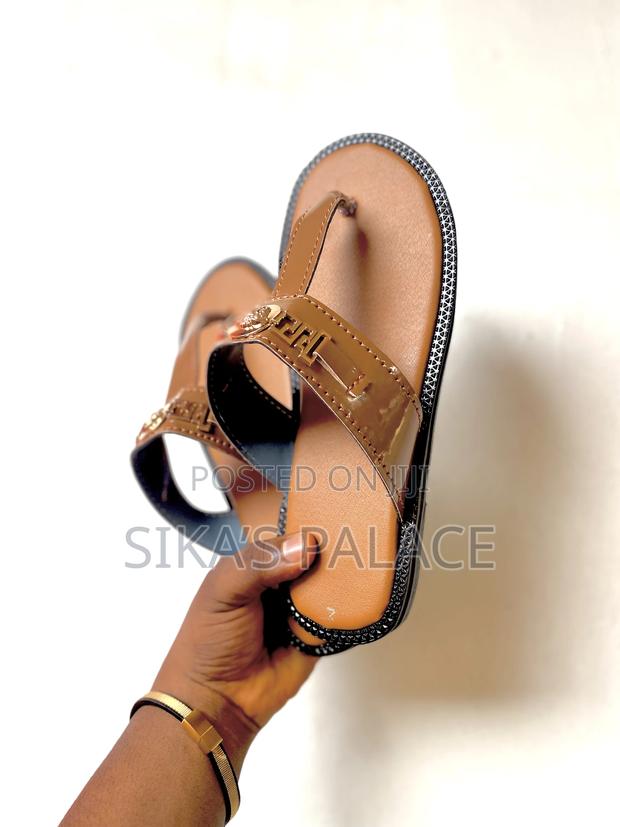 Brown Silk Slippers · Photo 1