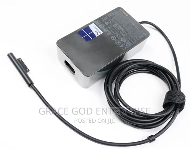 Microsoft Surface 127W Laptop Charger. · Photo 3
