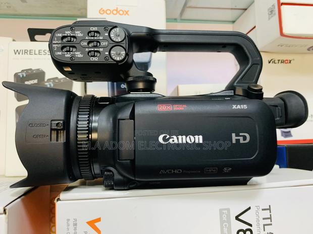 Canon Xa15 FHD Video Camera With Sdi Port · Photo 2