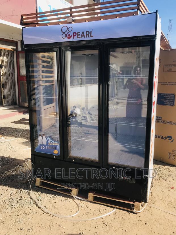 Quality Pearl 950 Liters 3 Doors Display Fridge · Photo 2