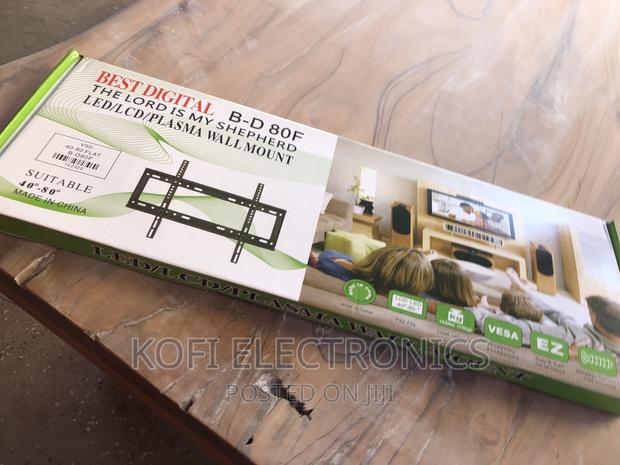 Durable Fixed Wallmount · Photo 2