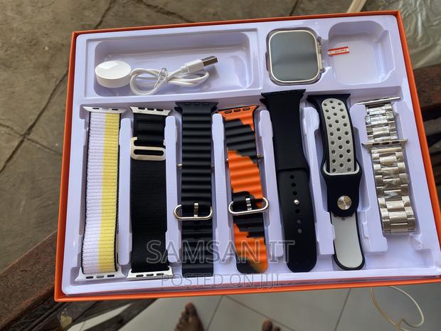 Smart Watch With 7 Free Straps/ Handles (7 in 1 Smartwatch) photo 4