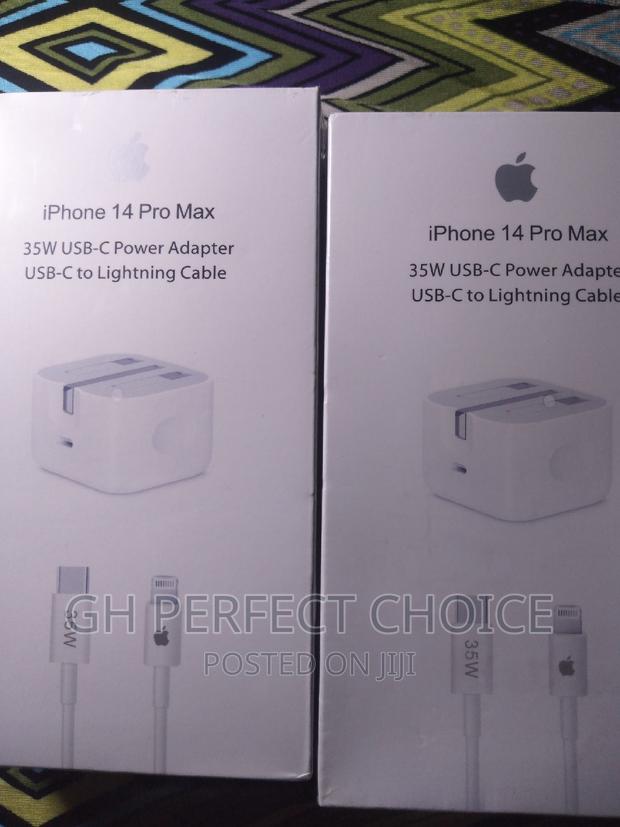 Topest iPhone Type C Fast Charger · Photo 1