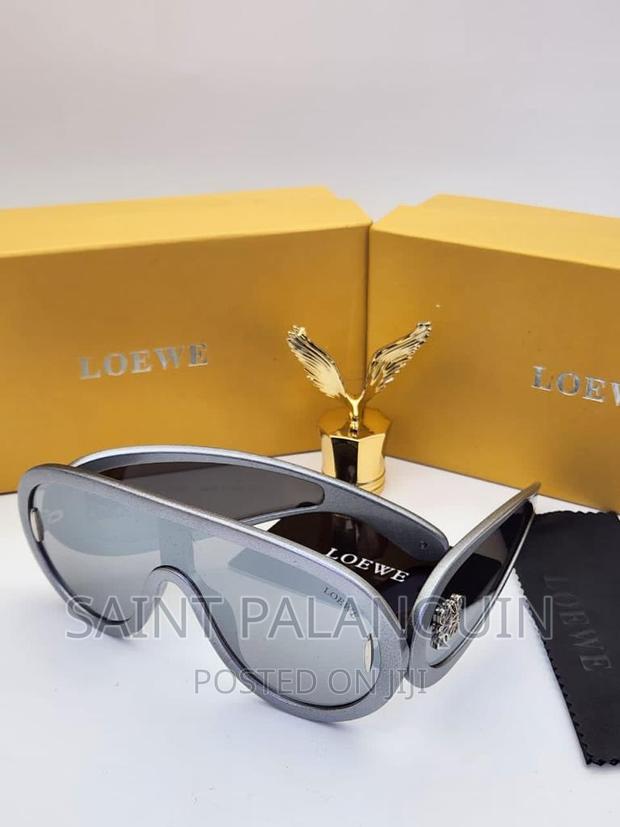 Loewe Shades · Photo 4