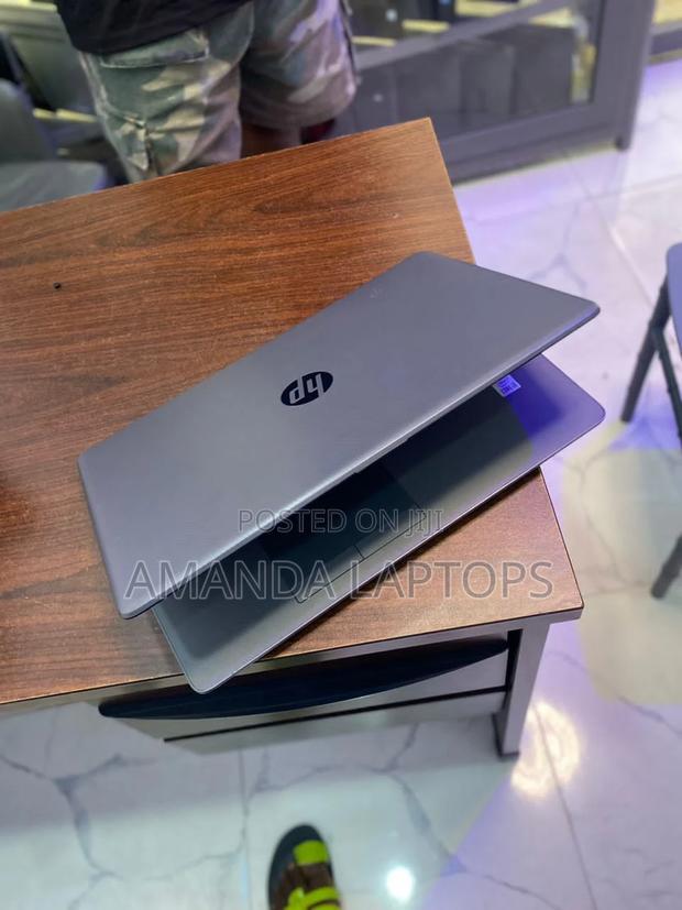 New Laptop HP Pavilion 15 8GB AMD A6 HDD+SSD 500GB · Photo 1