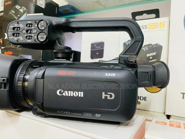 Canon Xa15 Full HD 1080p Camera With Sdi Port · Photo 2