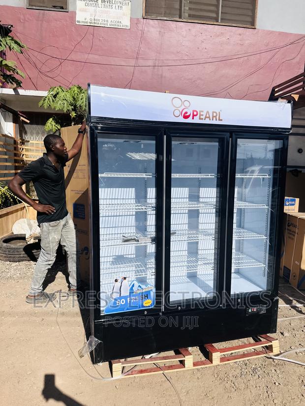 Cooltrio Showcase Brilliance Pearl Display Fridge PVC-150 · Photo 2
