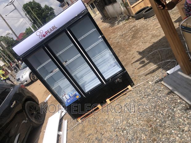 Elegant Design Pearl 950 Liters 3 Doors Display Fridge · Photo 2