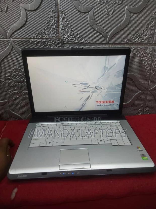 New Laptop Toshiba M840 4GB AMD HDD 160GB · Photo 4