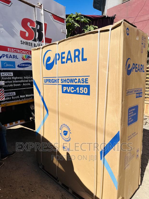 Essential Vertical Display Fridge Three Doors Pearl PVC-150 · Photo 2