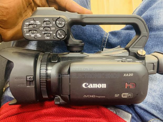 New Canon Xa20 Professional Video Camera · Photo 4