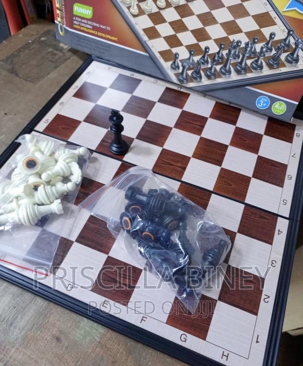 Original Chessboard Game · Photo 2