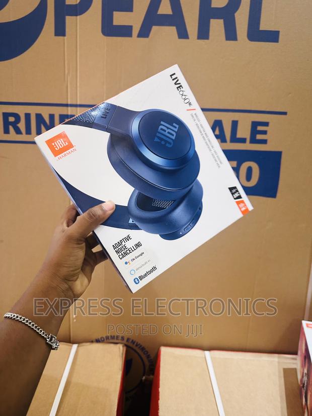 Lovely Sleek Live 660 Headphones · Photo 2