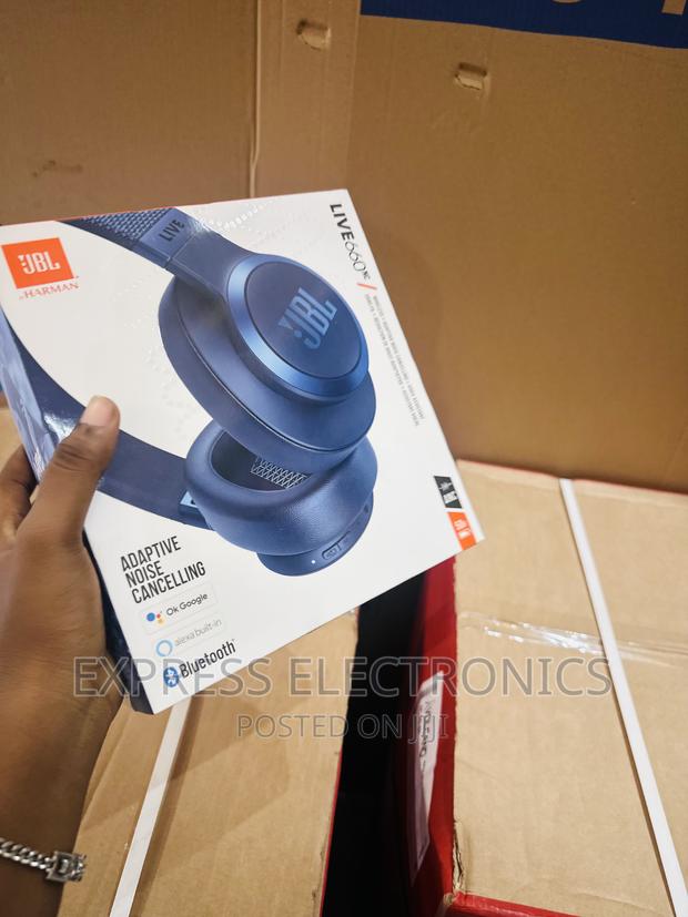 Quality Yet Affordable Live 660 Headphones · Photo 2