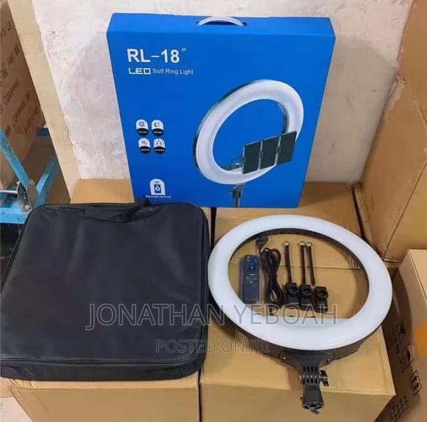 18 Inches Led Ringlight With Stand and Remote · Photo 4