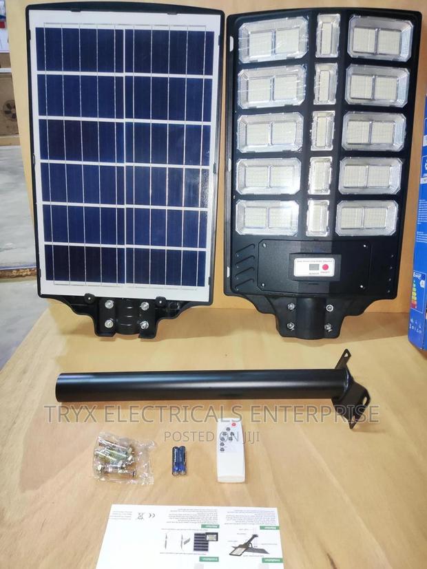 Wide Angle Solar Street Light- 800W · Photo 2