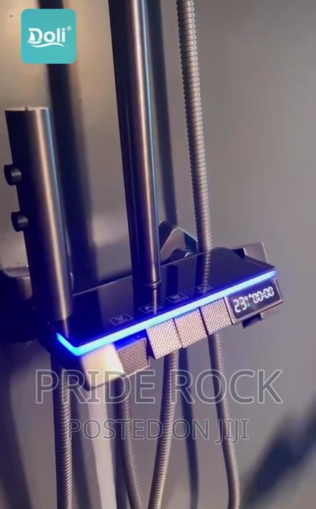 Four in One Shower Pole With Led, Rain Shower · Photo 2