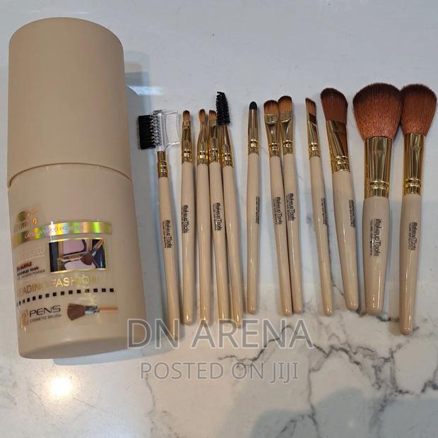12pcs Make Up Brush · Photo 2