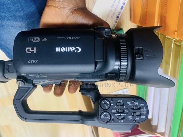 Durable and Affordable Canon Xa20 Professional Camcorders. · Photo 2